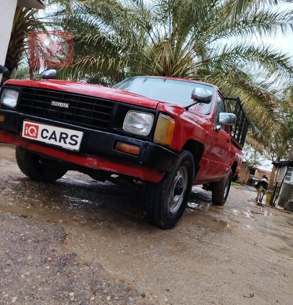 تويوتا هايلوكس